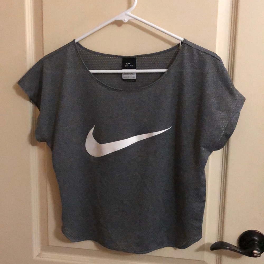 NWOT Nike Dri-Fit Crop Top
